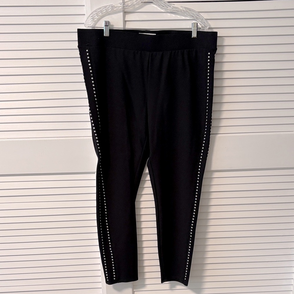Magaschoni Black pants with silver accents